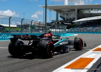 Mercedes promete melhorar sem desculpas.