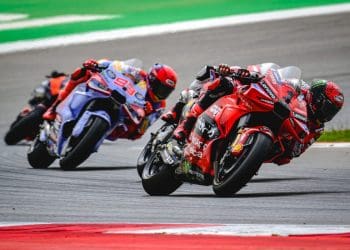 Marquez acusa Bagnaia de causar colisão durante Grande Prêmio de Portugal.