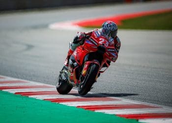 Bastianini ignora penalidade no Grande Prêmio da Catalunha de MotoGP.