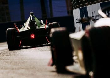 Impasse nas regulamentações causa incerteza nas equipes da Fórmula E.
