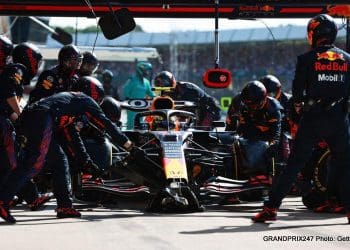 Transformando a Fórmula 1: A Influência da Inteligência Artificial e Análise de Dados