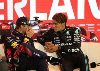 George Russell fala sobre rumores ligando Max Verstappen à Mercedes.