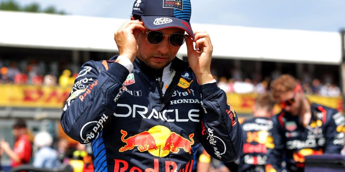 Horner: Desafios em Imola não determinarão futuro de Perez na Red Bull F1.