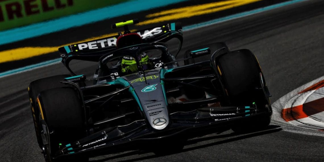 Mercedes reconhece que W15 está diminuindo a vantagem das melhorias de 2024 na F1.