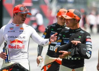 Max Verstappen recebe dois pontos de penalidade na superlicença após colisão com Lando Norris durante o Grande Prêmio da Áustria.