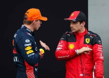 Ferrari se destaca com desempenho excepcional nos testes da F1 enquanto Max Verstappen rouba a cena.