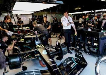Toto Wolff diz que a Mercedes precisa fazer melhorias significativas no subdesempenho do W15 antes do GP de Miami.