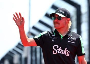 Bottas revela negociações para garantir seu futuro na Fórmula 1 após 2024.