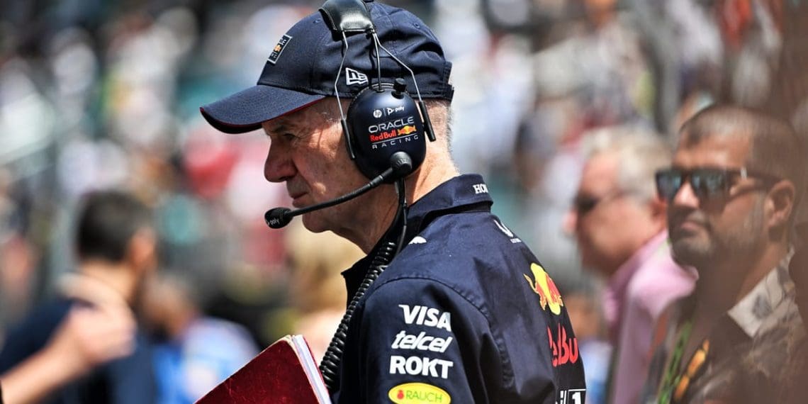 Newey deixa Red Bull em apuros com grande pista sobre o futuro na F1.