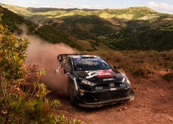 Ogier brilha no Rally Italia Sardegna na sexta-feira.