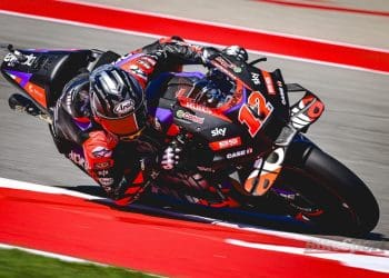 Vinales estabelece novo recorde de pista para garantir a primeira posição na classificação do MotoGP no Circuito das Américas.