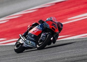 Ogura vence corrida de Moto2 na Catalunha, enquanto Aldeguer sofre acidente.