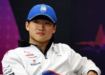 Tsunoda invejoso da primeira corrida de Fórmula E de Tóquio.