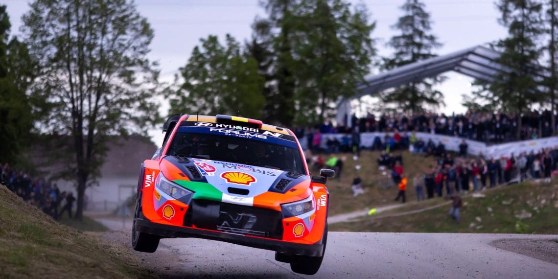 Batalha emocionante entre três concorrentes na Croácia.