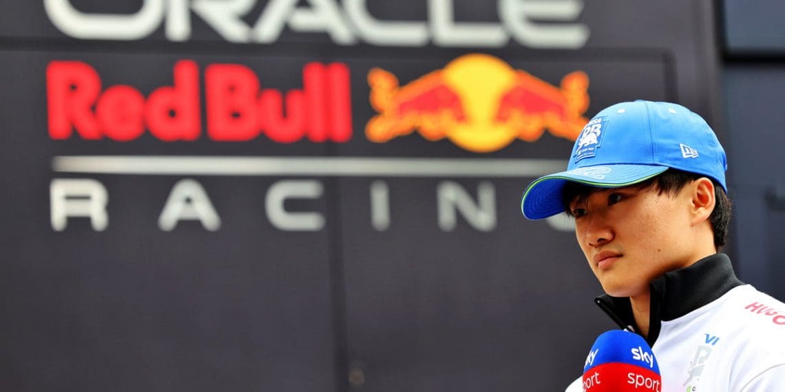 Tsunoda antecipa discussões com a Red Bull sobre futuro na Fórmula 1 em 2025.