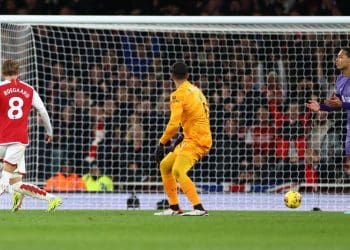 VVD and Alisson save Arsenal!