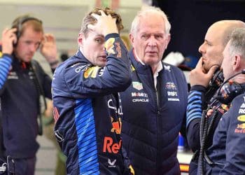 Max Verstappen diz que a RedBull está em uma espiral descendente com problemas.