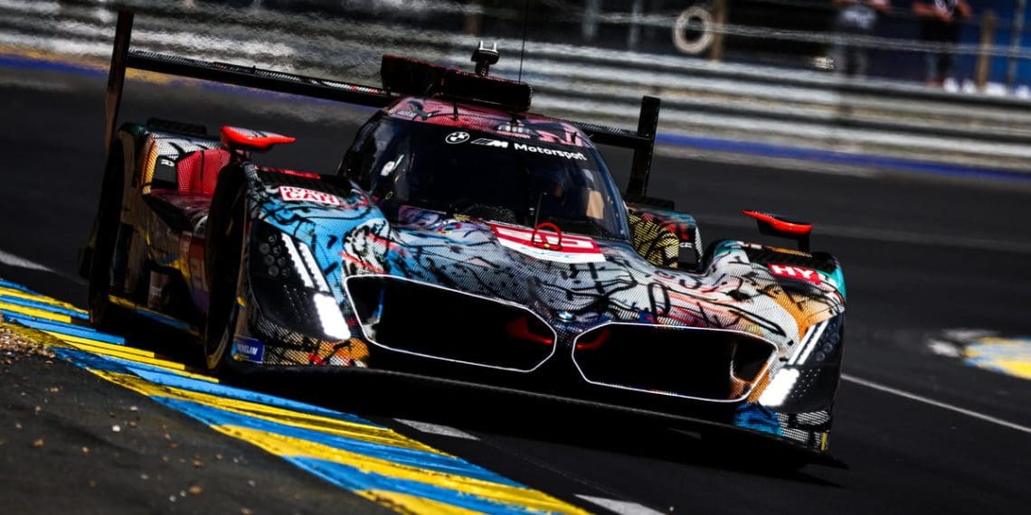 Sheldon van der Linde discute o desafio único da estreia do BMW Hypercar em Le Mans.