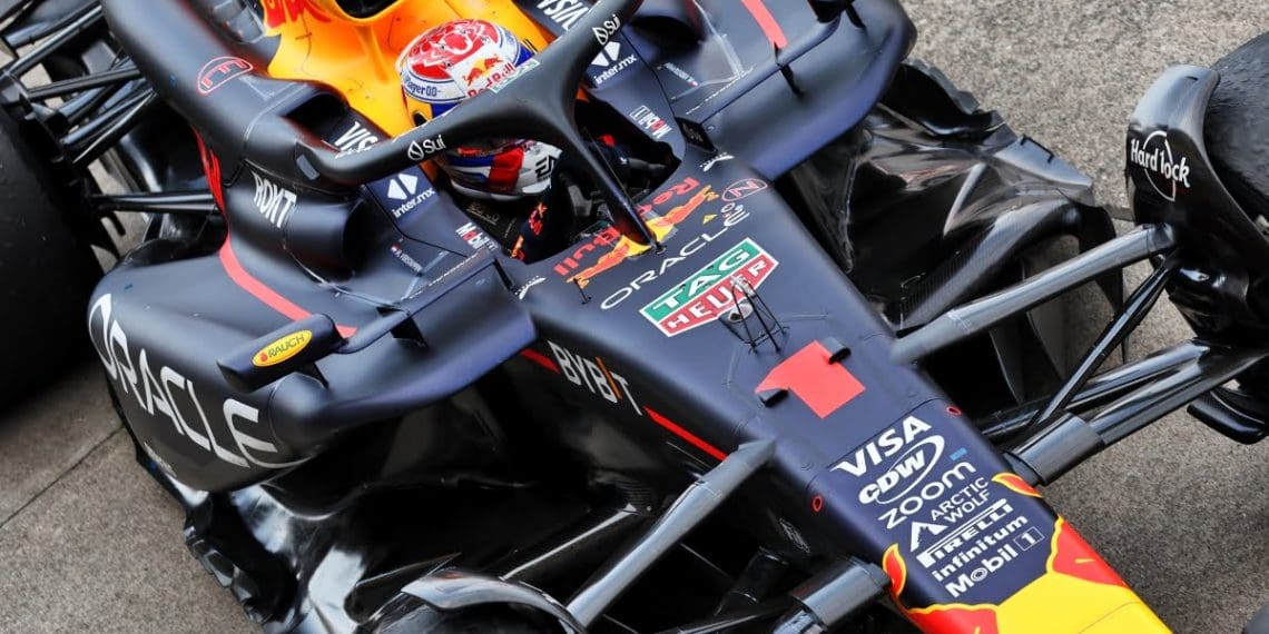 Horner revela ajuste de Verstappen na asa dianteira durante interrupção do GP do Japão de F1
