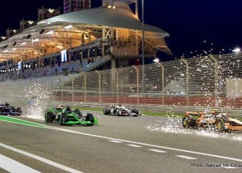 Grande Prêmio do Bahrein: Ricciardo lidera, carros da McLaren seguem