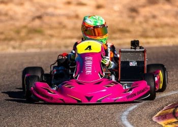 Iron Dames recruta dois jovens pilotos antes das competições de kart.