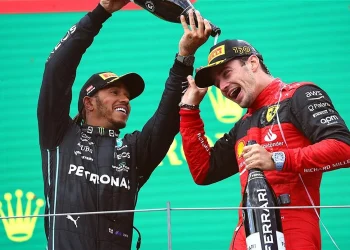 Lewis Hamilton previsto para impor domínio sobre Charles Leclerc.