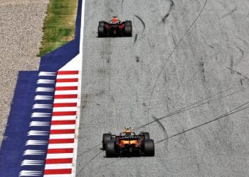 Mark Hughes: Norris aproveita a oportunidade contra Verstappen.