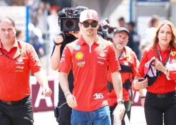 Charles Leclerc expressa decepção por perder pontos valiosos para a Ferrari devido a um duplo DNF em Montreal.