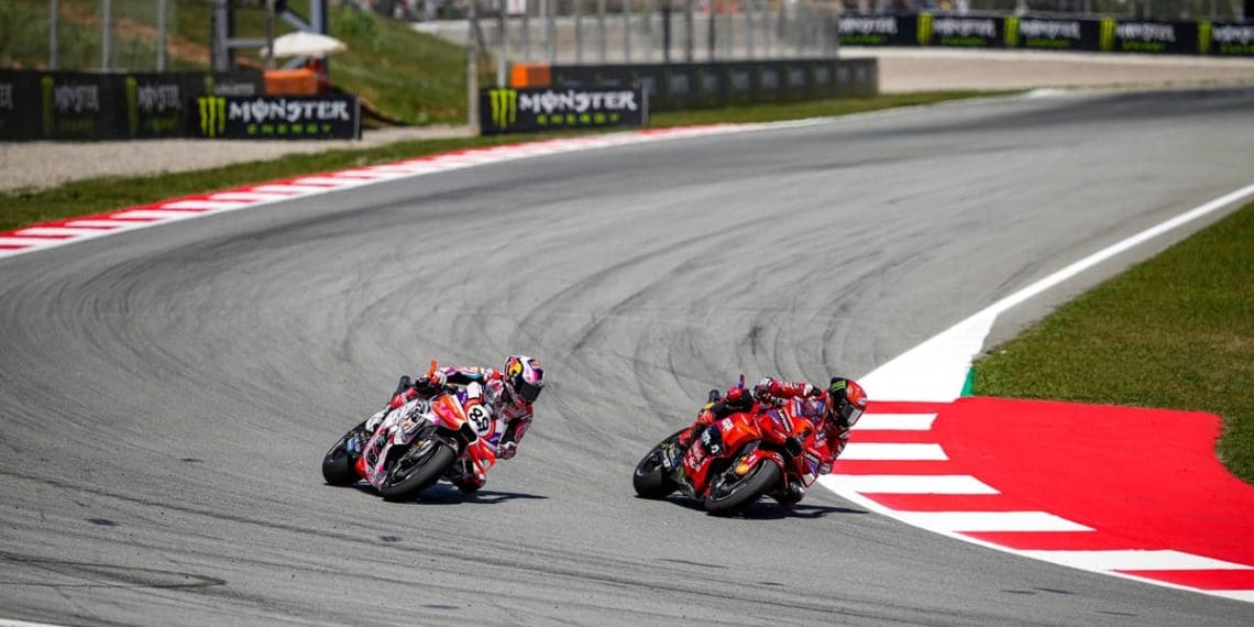 Fofoca de pilotos do MotoGP: Bagnaia se destaca na recuperação e rumores de transferências de pilotos.