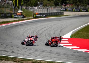 Fofoca de pilotos do MotoGP: Bagnaia se destaca na recuperação e rumores de transferências de pilotos.