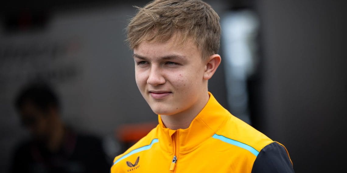 Stenshorne proibido de correr no evento de F3 em Silverstone após participação na GB3.