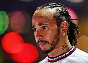 Mercedes avisou sobre aquisição inesperada de piloto.