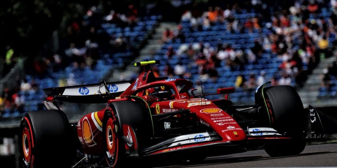 Sainz explica como mudança de vento prejudicou chances da Ferrari para a pole position na F1 em Imola.