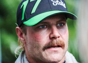 Bottas se move para o final do grid de largada da F1 Miami Sprint.