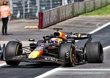 Verstappen e Norris colidem, dando vitória a Russell no Grande Prêmio da Áustria.