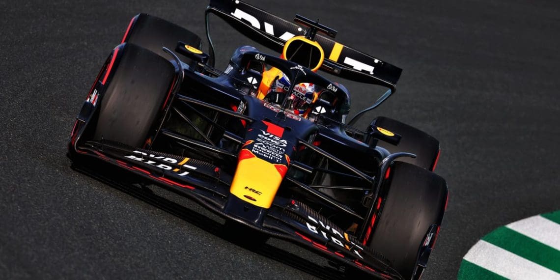 Verstappen garante primeiro lugar na F1 da Arábia Saudita, Bearman estreia na classificação da Ferrari.