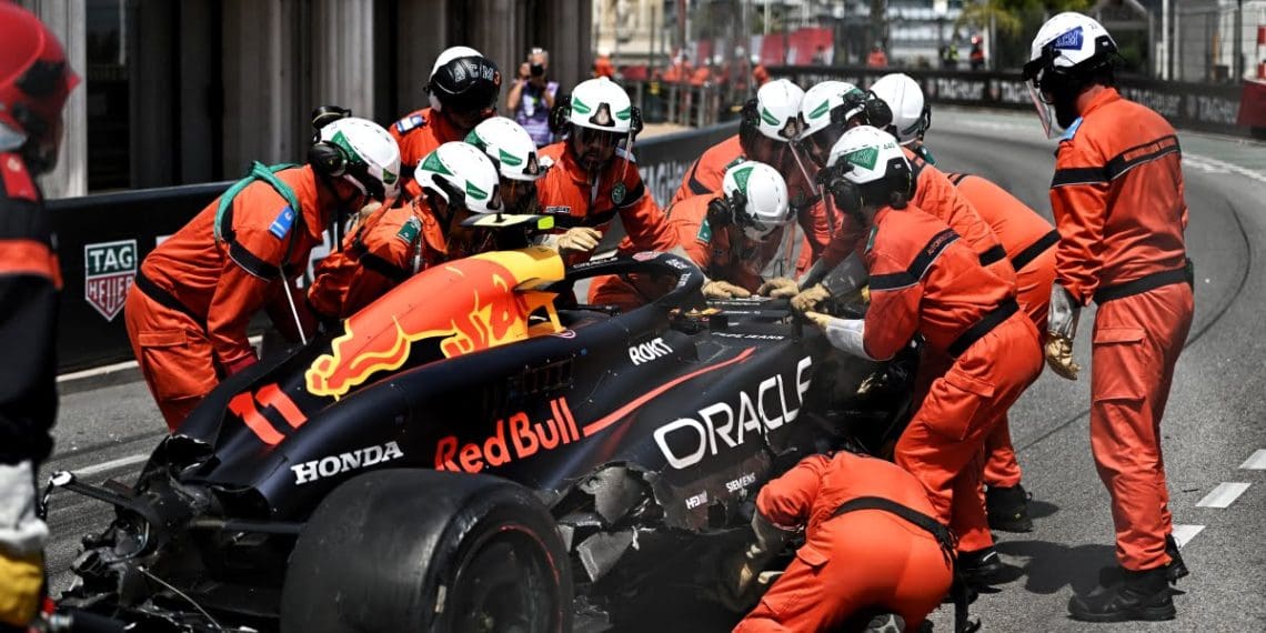 Perez acredita que Magnusen deveria ter evitado incidente na F1 de Mônaco.