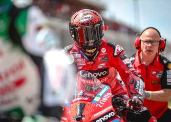 O líder do MotoGP está lutando no início – mais uma vez.