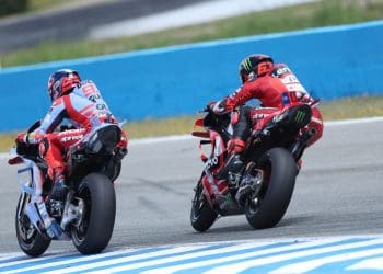Podcast sobre emocionante batalha entre Bagnaia e Marquez na MotoGP.