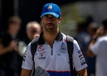 O motivo de $35 milhões pelo qual VCARB está hesitante em demitir Daniel Ricciardo apesar do início fraco da temporada de 2024