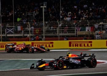 Sainz expõe liderança alarmante da Red Bull no pelotão da F1.