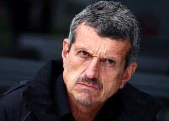 Antigo chefe da equipe Haas F1 processa equipe por duas acusações.