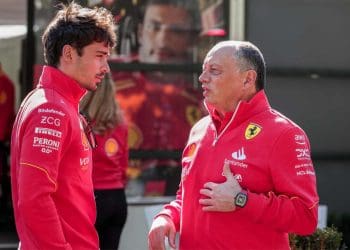 Raiva de Charles Leclerc com Ferrari fica aquém do ritmo na classificação do GP do Canadá, resultando em eliminação inesperada no Q2.