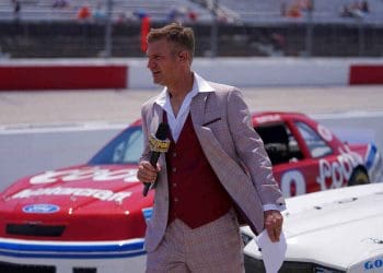 Clint Bowyer está pronto para fazer um retorno lendário com a Spire Motorsports.