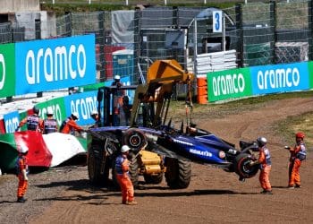 Albon tentou evitar colisão em Suzuka F1 com Ricciardo.