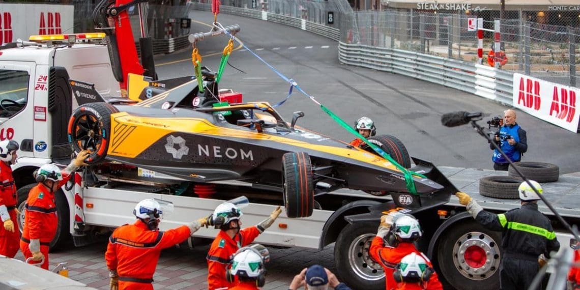 Qual é a causa do aumento de lesões nas mãos entre os pilotos da Fórmula E?