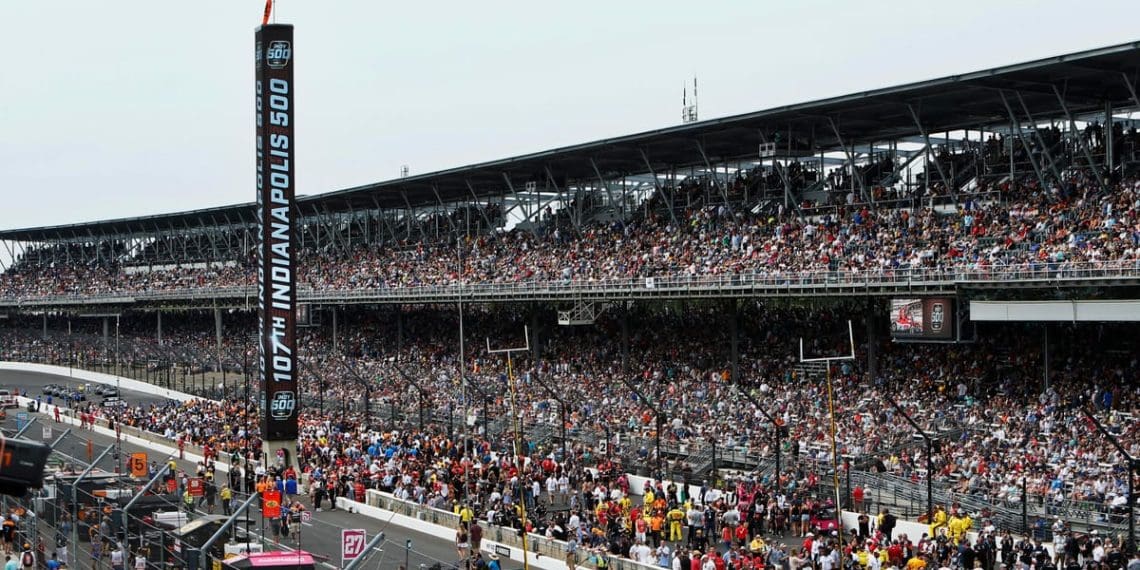 Piloto garante a pole position para as 500 Milhas de Indianápolis. Confira a lista completa dos pilotos que irão largar na corrida.
