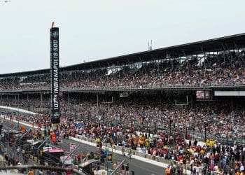 Piloto garante a pole position para as 500 Milhas de Indianápolis. Confira a lista completa dos pilotos que irão largar na corrida.