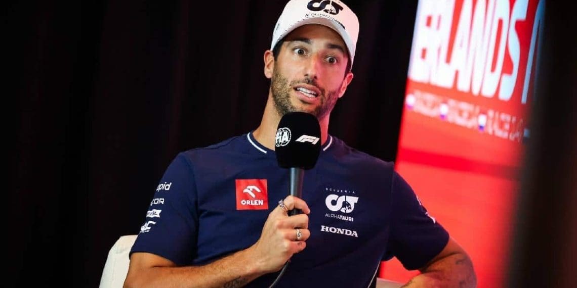 Daniel Ricciardo confessa estar impressionado com o Red Bull RB20, afirmando que a equipe está determinada a ‘dominar a concorrência’ nesta temporada.