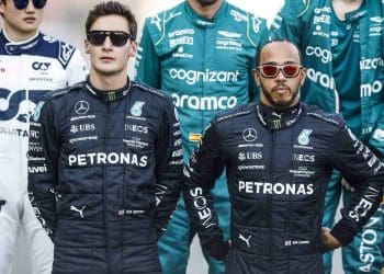 George Russell surpreendentemente afirma que é positivo a saída de Lewis Hamilton da equipe Mercedes F1.